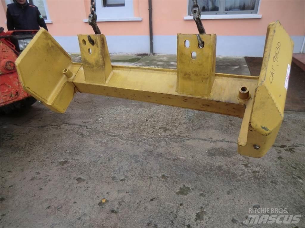 CAT 963D Chassis