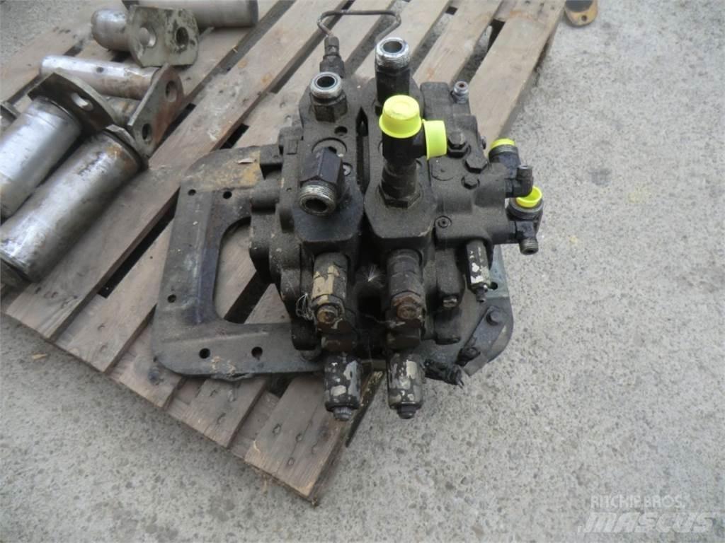 CAT 963D Sonstige Baumaschinen
