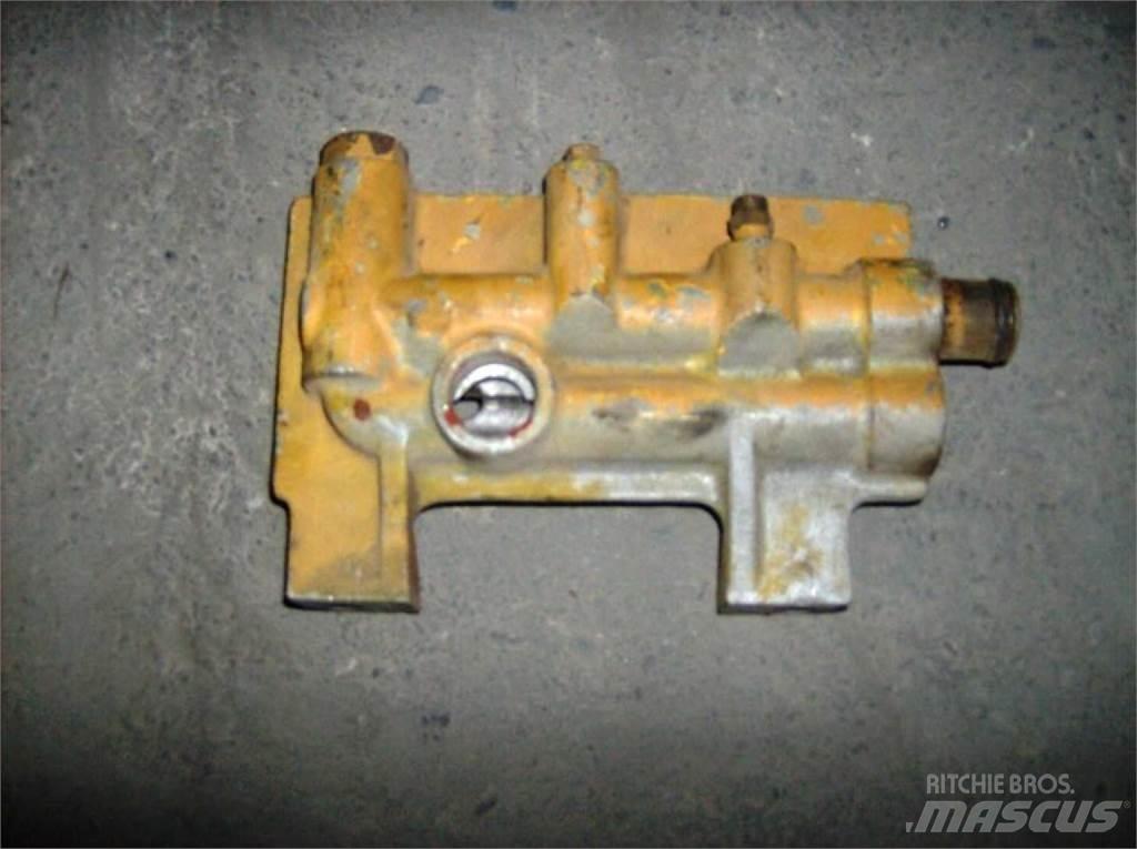 CAT 988 Chassis