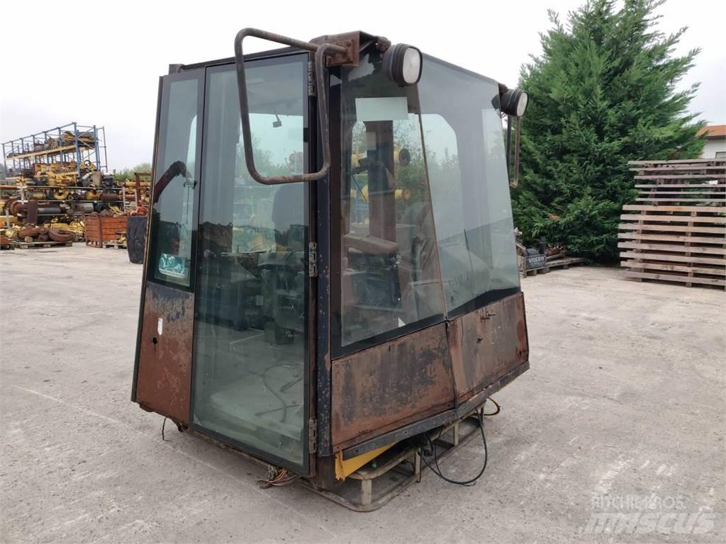 CAT 988G Chassis