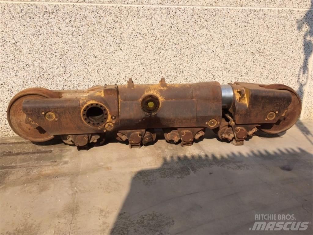 CAT  D8L Ketten