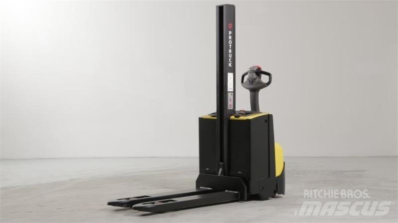 BT SWE080L Zelfrijdende stapelaars
