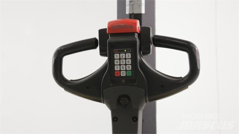 BT SWE080L Zelfrijdende stapelaars