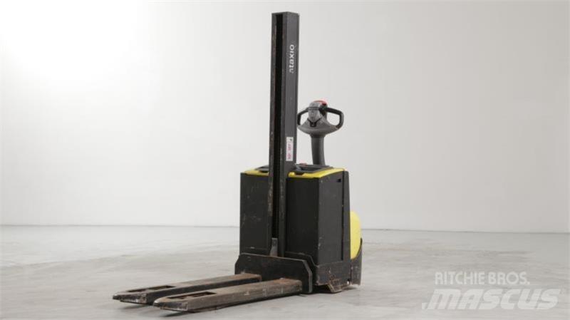 BT SWE080L Zelfrijdende stapelaars