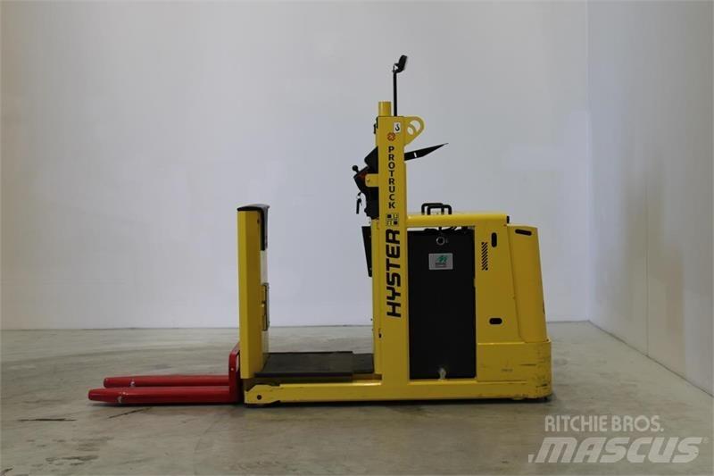 Hyster K1.0L Niederhub-Kommissionierer
