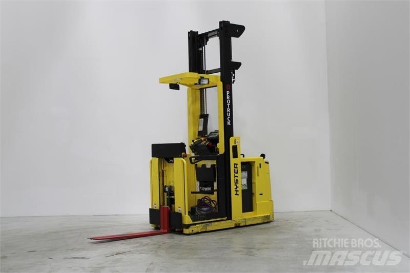 Hyster K1.0L Niederhub-Kommissionierer