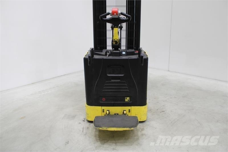 Hyster S1.5S Zelfrijdende stapelaars
