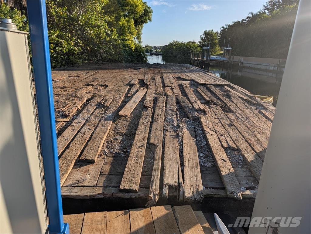  Barge Sonstige Baumaschinen