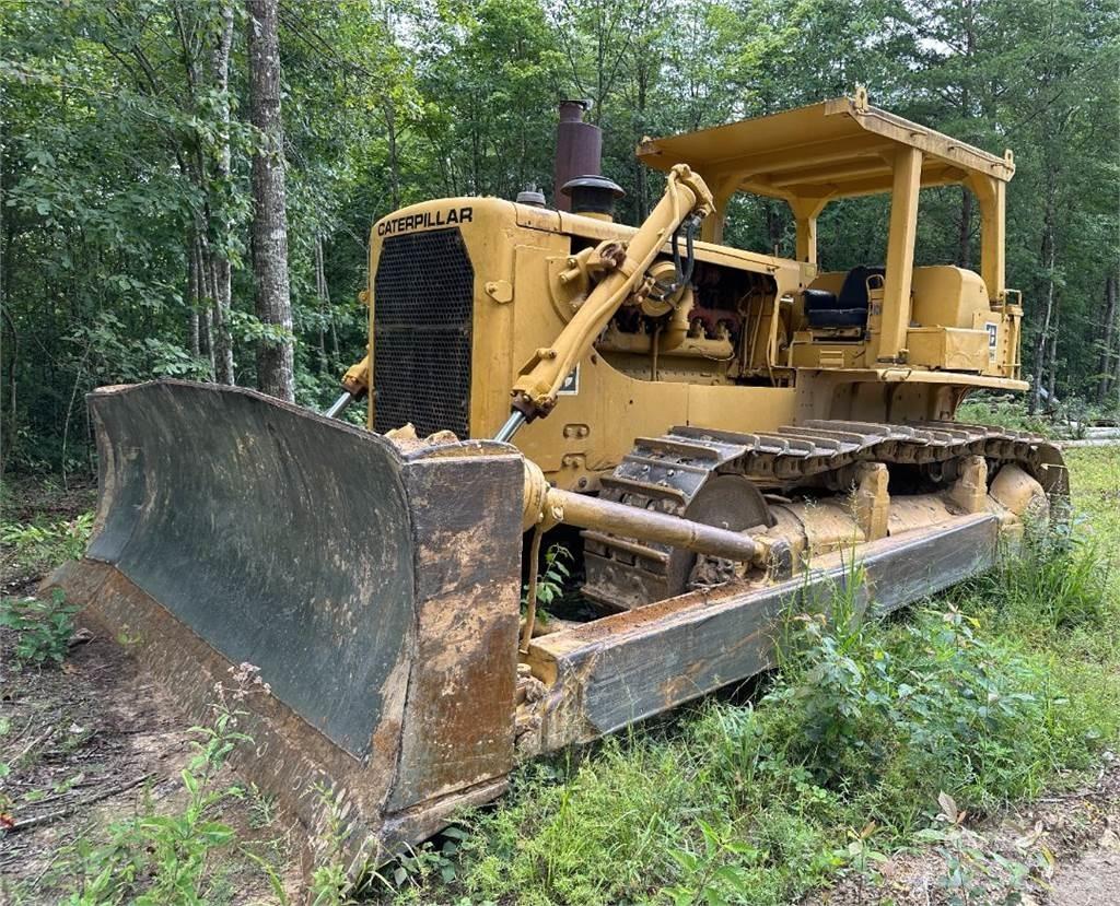 CAT D8H Bulldozer