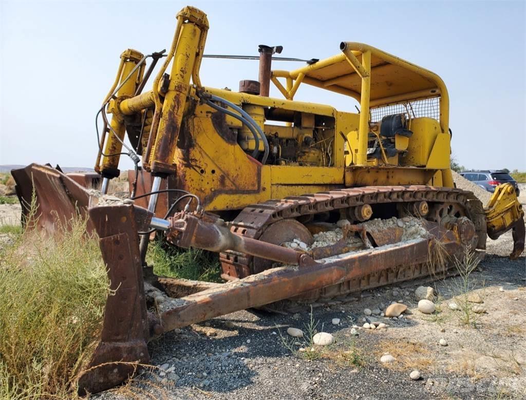 CAT D9E Bulldozer