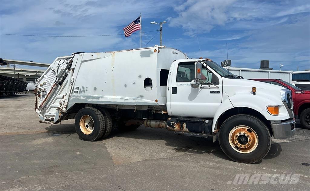 Ford F750 Müllwagen