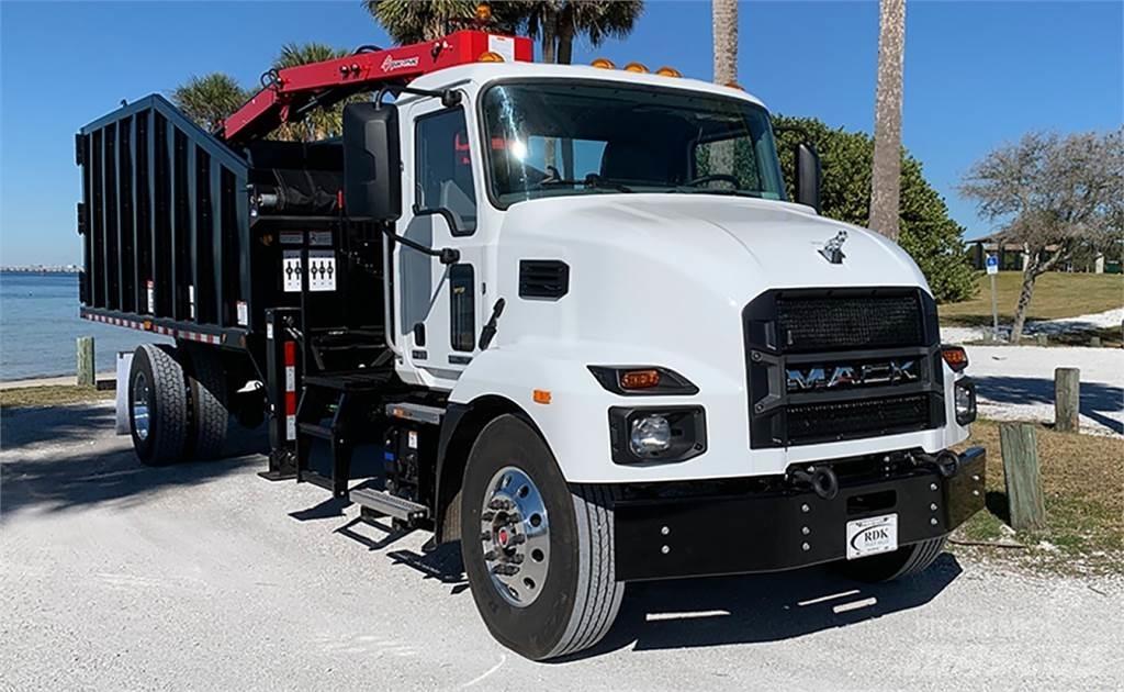 Mack MD7 Greifer
