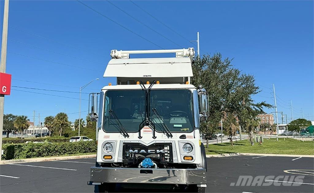 Mack TE64 Müllwagen