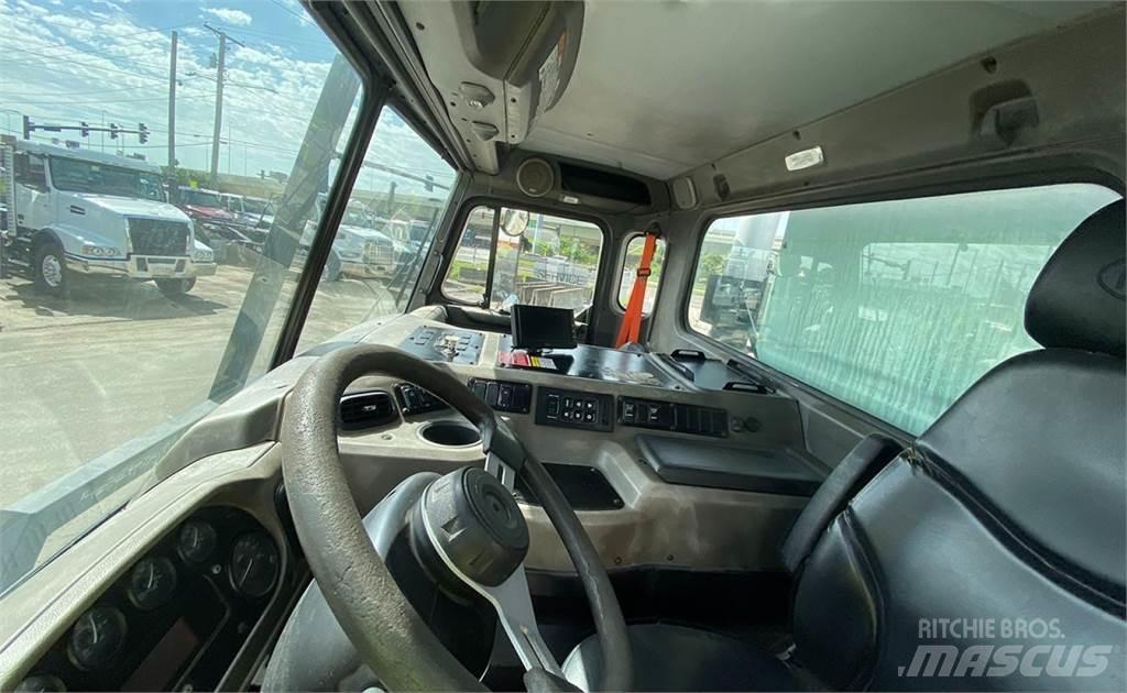 Peterbilt 320 Müllwagen