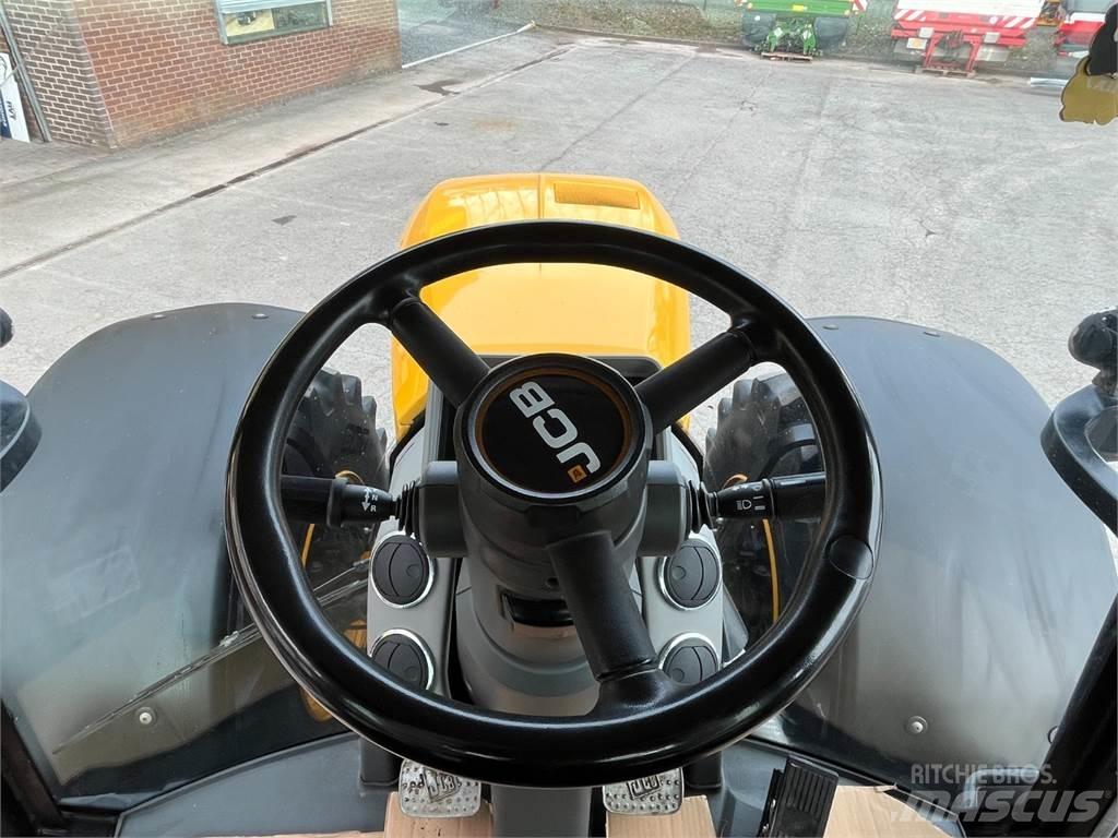 JCB 4220 Traktoren