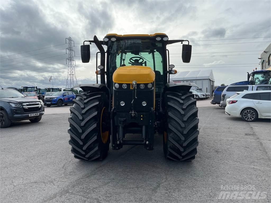 JCB 4220 Traktoren