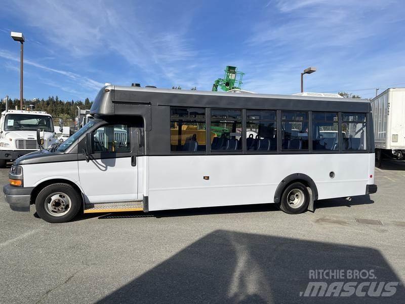 Chevrolet Express Minibusse