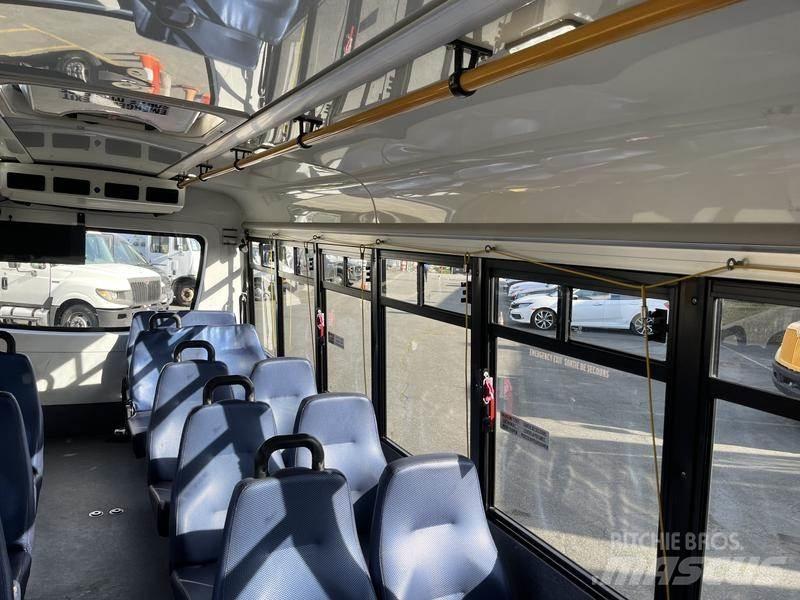 Chevrolet Express Minibusse