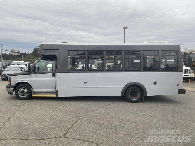 Chevrolet Express Minibusse