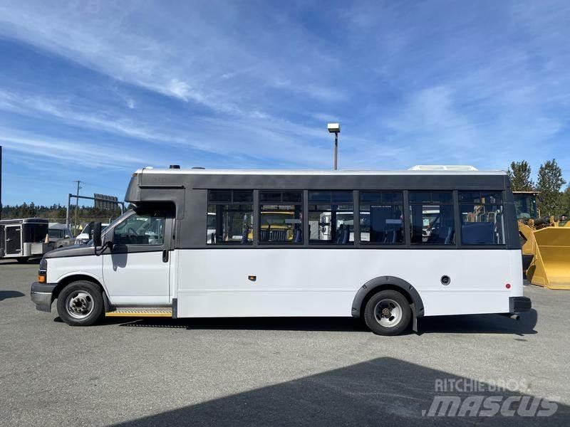 Chevrolet Express Minibusse