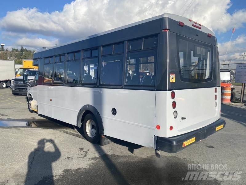 Chevrolet Express Minibusse