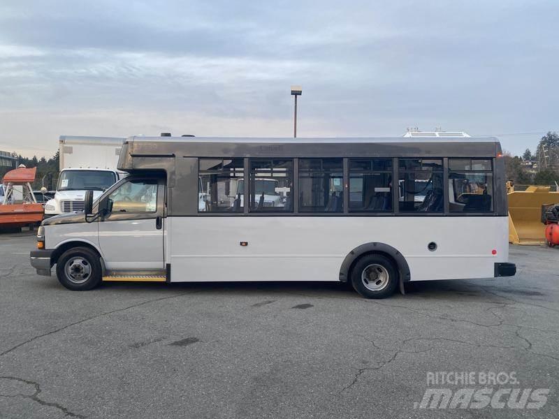 Chevrolet Express Minibusse