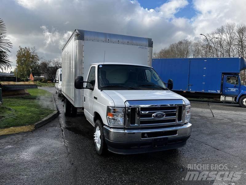 Ford Econoline Lieferwagen