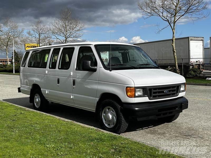 Ford Econoline PKWs