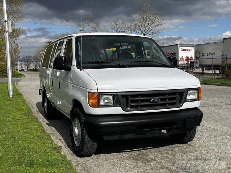 Ford Econoline PKWs