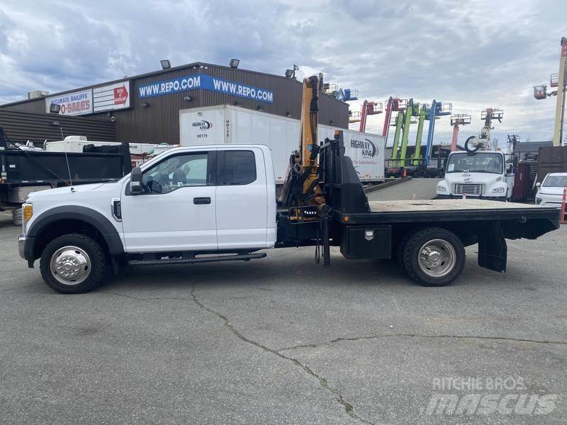 Ford F-550 Kranwagen