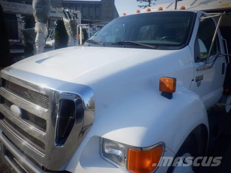 Ford F-650 Saug- und Druckwagen
