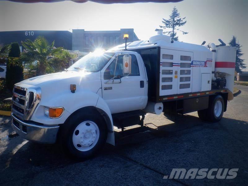 Ford F-650 Saug- und Druckwagen