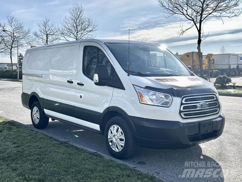 Ford Transit Lieferwagen