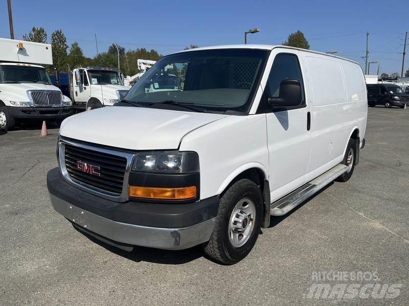GMC Savana Lieferwagen