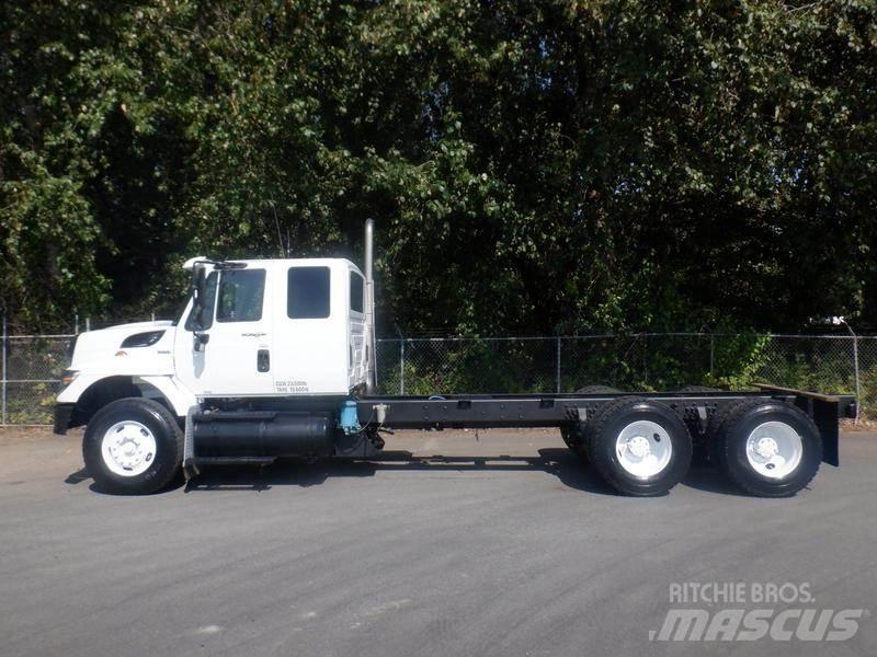 International 7400 Wechselfahrgestell