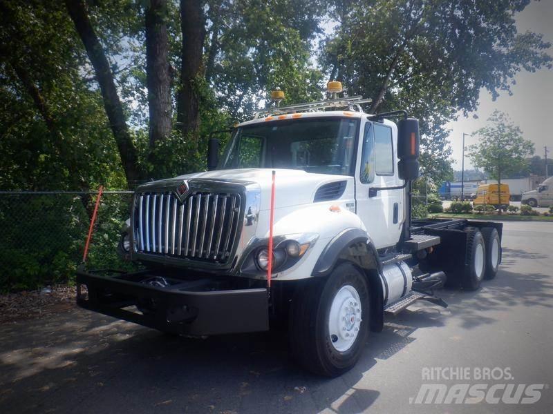 International 7400 Wechselfahrgestell