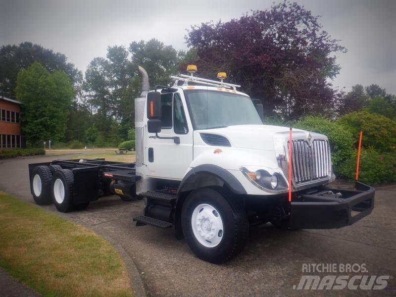 International 7400 Wechselfahrgestell