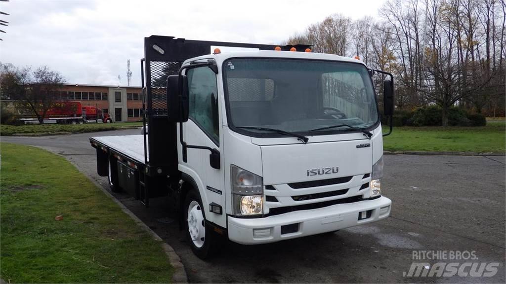 Isuzu NPR Pritschenwagen/Pritschenwagen mit Seitenklappe