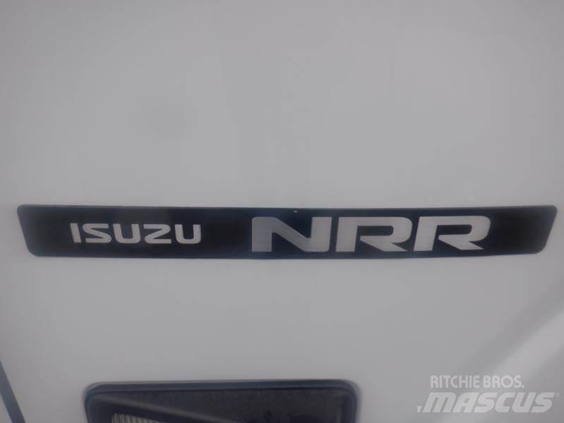 Isuzu NQR Lieferwagen