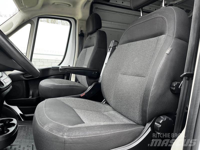 RAM Promaster Lieferwagen
