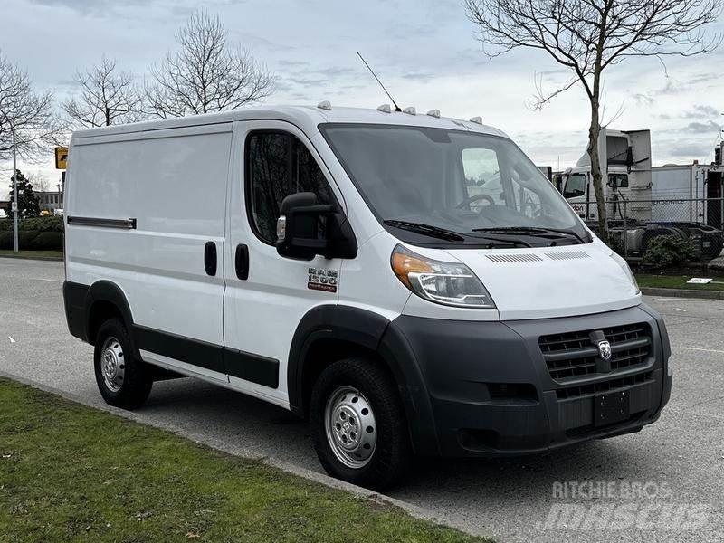 RAM Promaster Lieferwagen