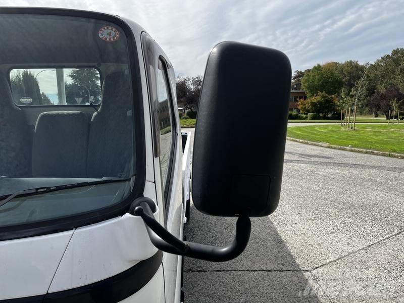 Toyota Toyoace Pritschenwagen/Pritschenwagen mit Seitenklappe