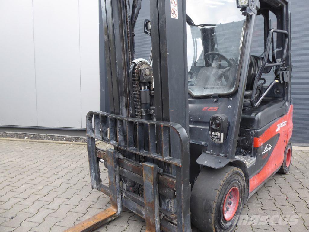 Linde E25-01 Elektrische heftrucks