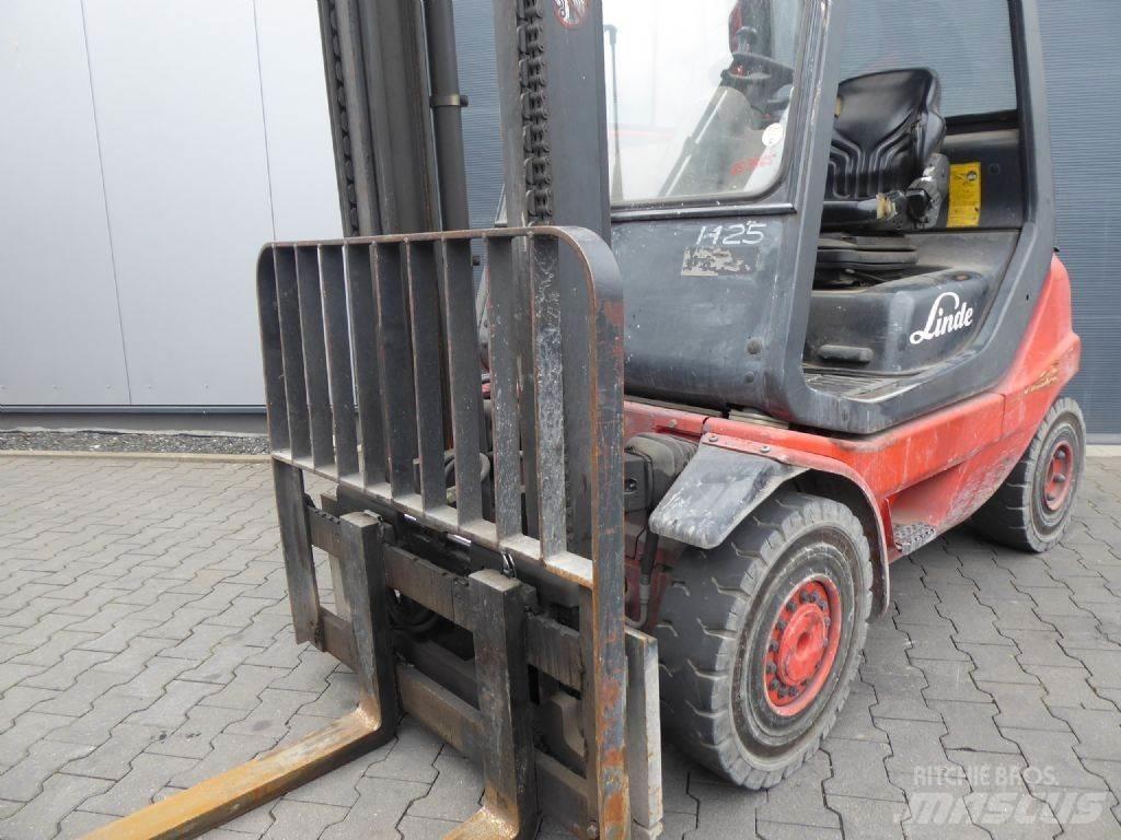Linde H25T-03 LPG heftrucks