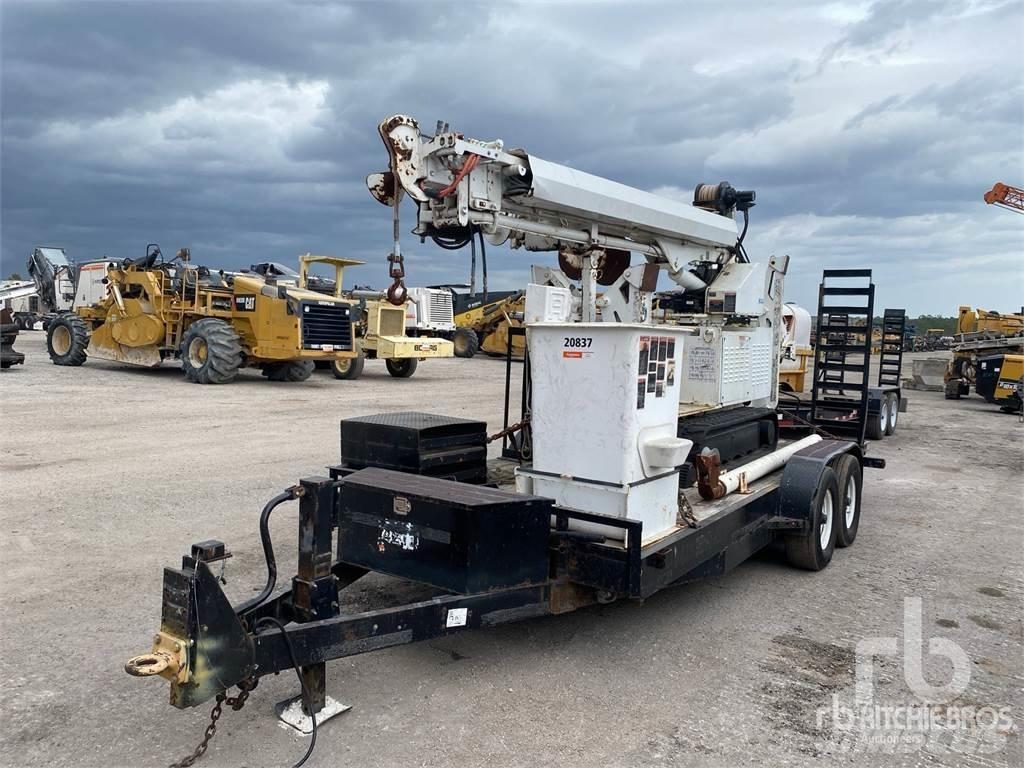 Altec DB37 Fahrzeug mit mobiler Bohranlage