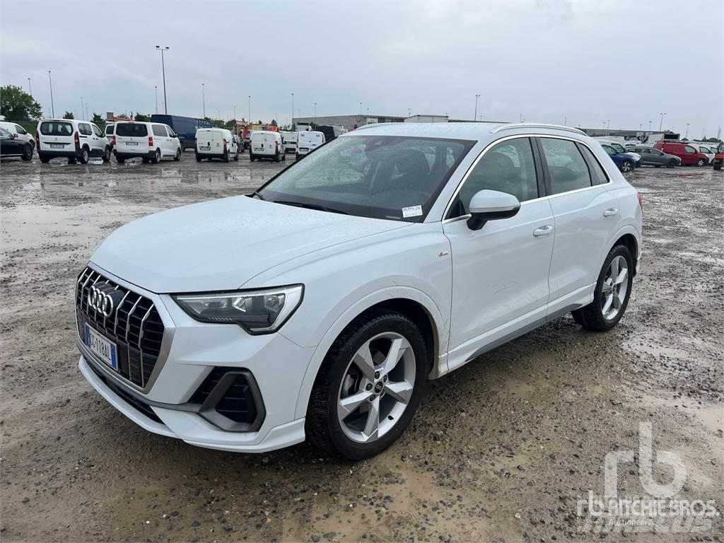 Audi Q3 PKWs
