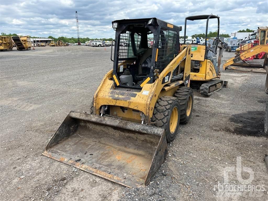 CAT 216B2 Kompaktlader