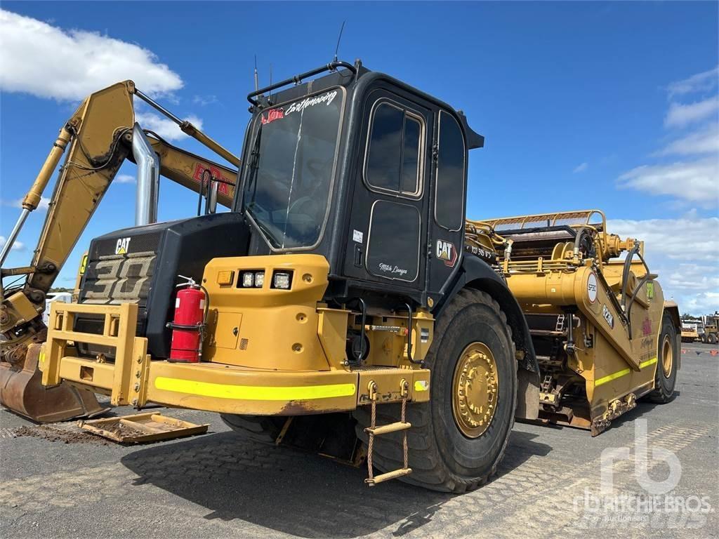 CAT 623K Schaber