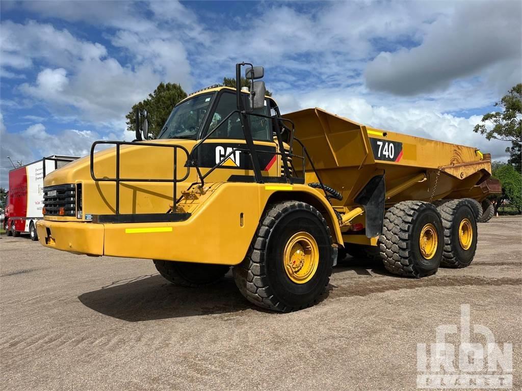 CAT 740 Dumper - Knickgelenk