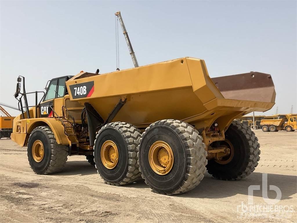CAT 740B Dumper - Knickgelenk